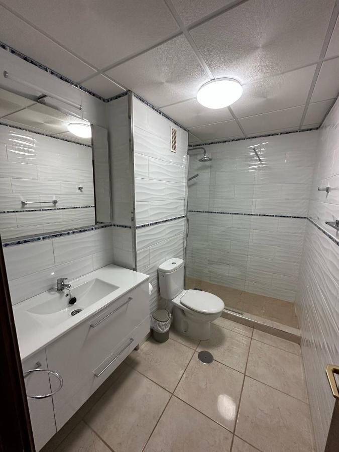 Victoria Court 2- Lovely Apartment 25 Arona  Ngoại thất bức ảnh