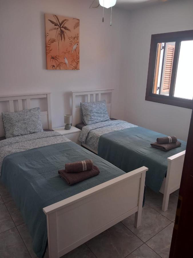 Victoria Court 2- Lovely Apartment 25 Arona  Ngoại thất bức ảnh